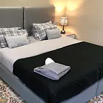 Lh (adults Only) בית הארחה 3*