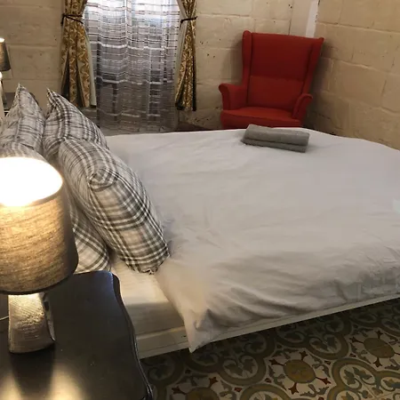 Lh (adults Only) 3*
