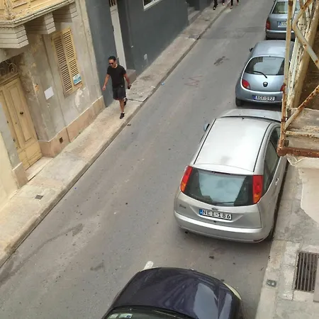 Lh (adults Only) Guest house Sliema