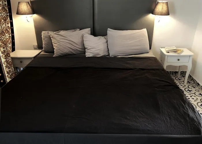 Lh (adults Only) Sliema