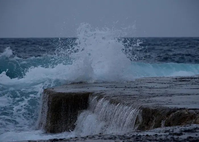 Lh (adults Only) Sliema