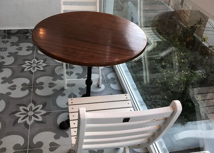 Guest house Lh (adults Only)